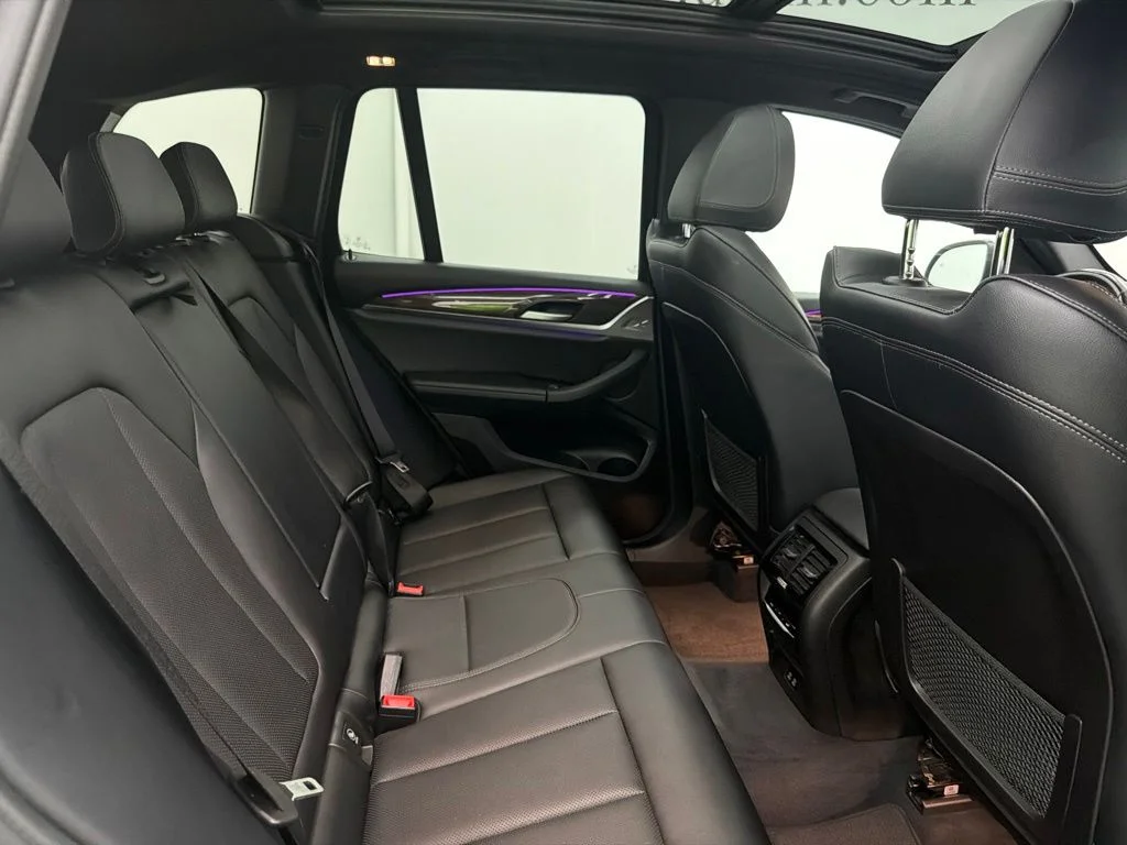 Used 2023 Gray BMW xDrive30i image 28
