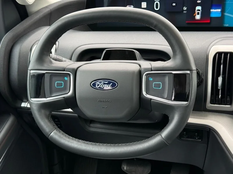 Used 2025 Oxford White Ford Active 4x4 image 13