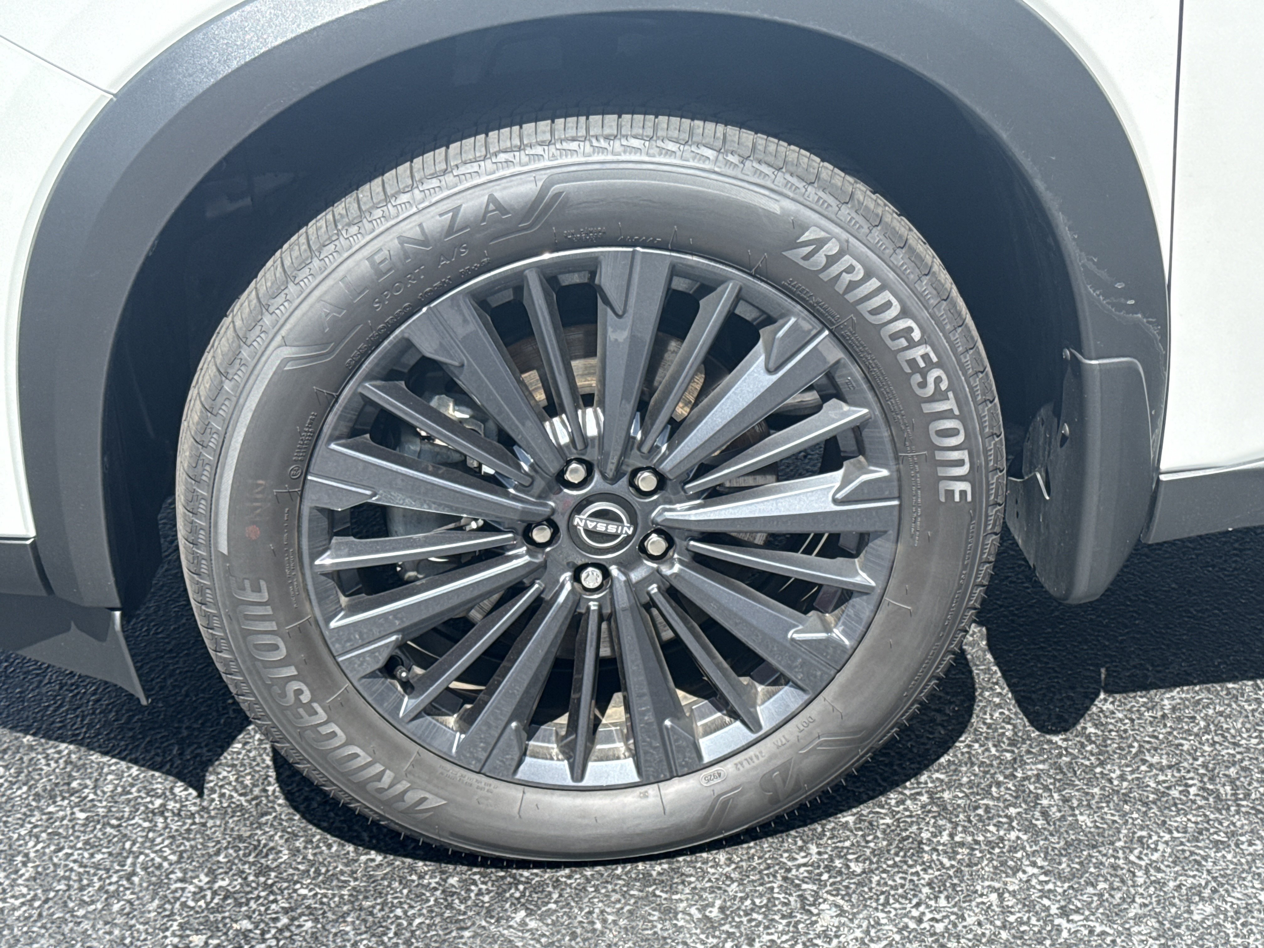 New 2026 Everest White Pearl Tricoat Nissan SL 4WD image 14