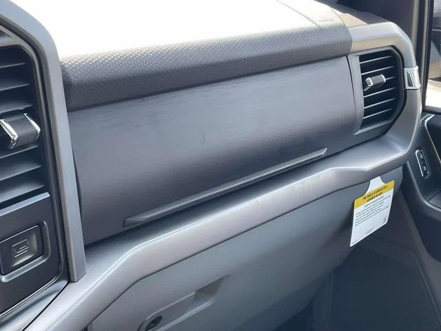 New 2026 Carbonized Gray Metallic Ford XLT image 33