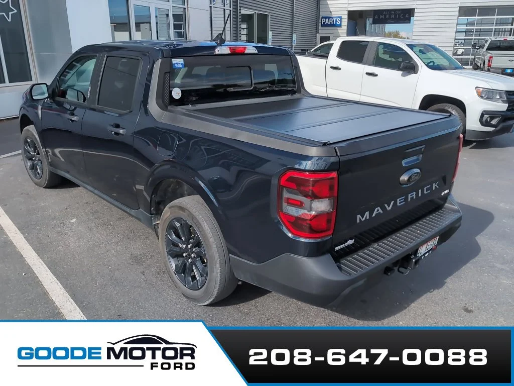 Used 2023 Blue Ford XLT image 3