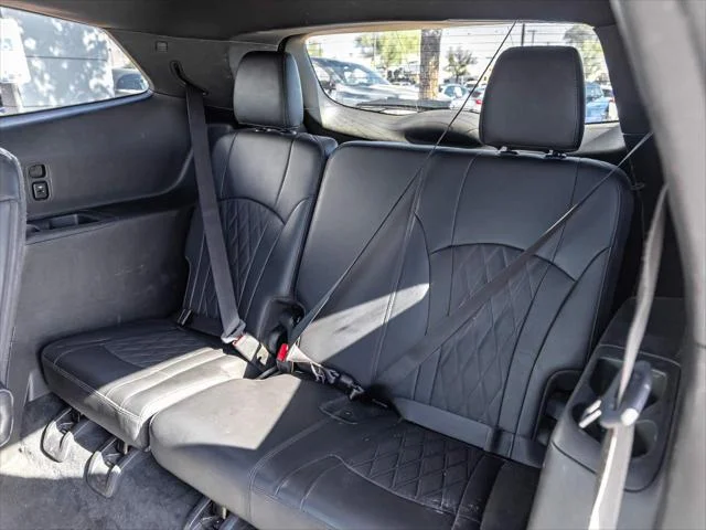 Used 2023 White Frost Tricoat Buick Avenir image 21
