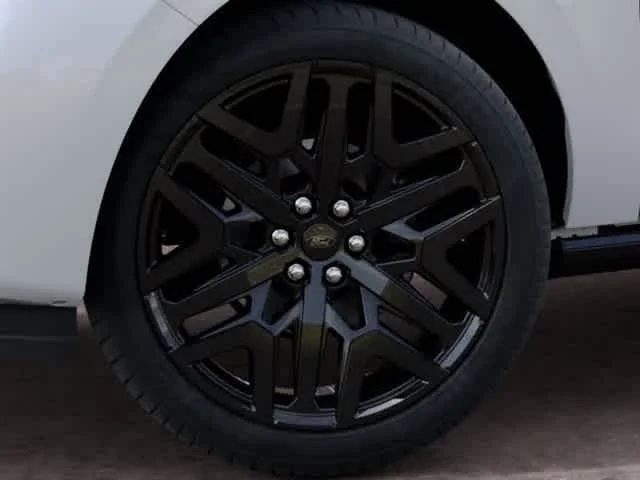 New 2027 Star White Metallic Tri-Coat Ford Platinum image 19