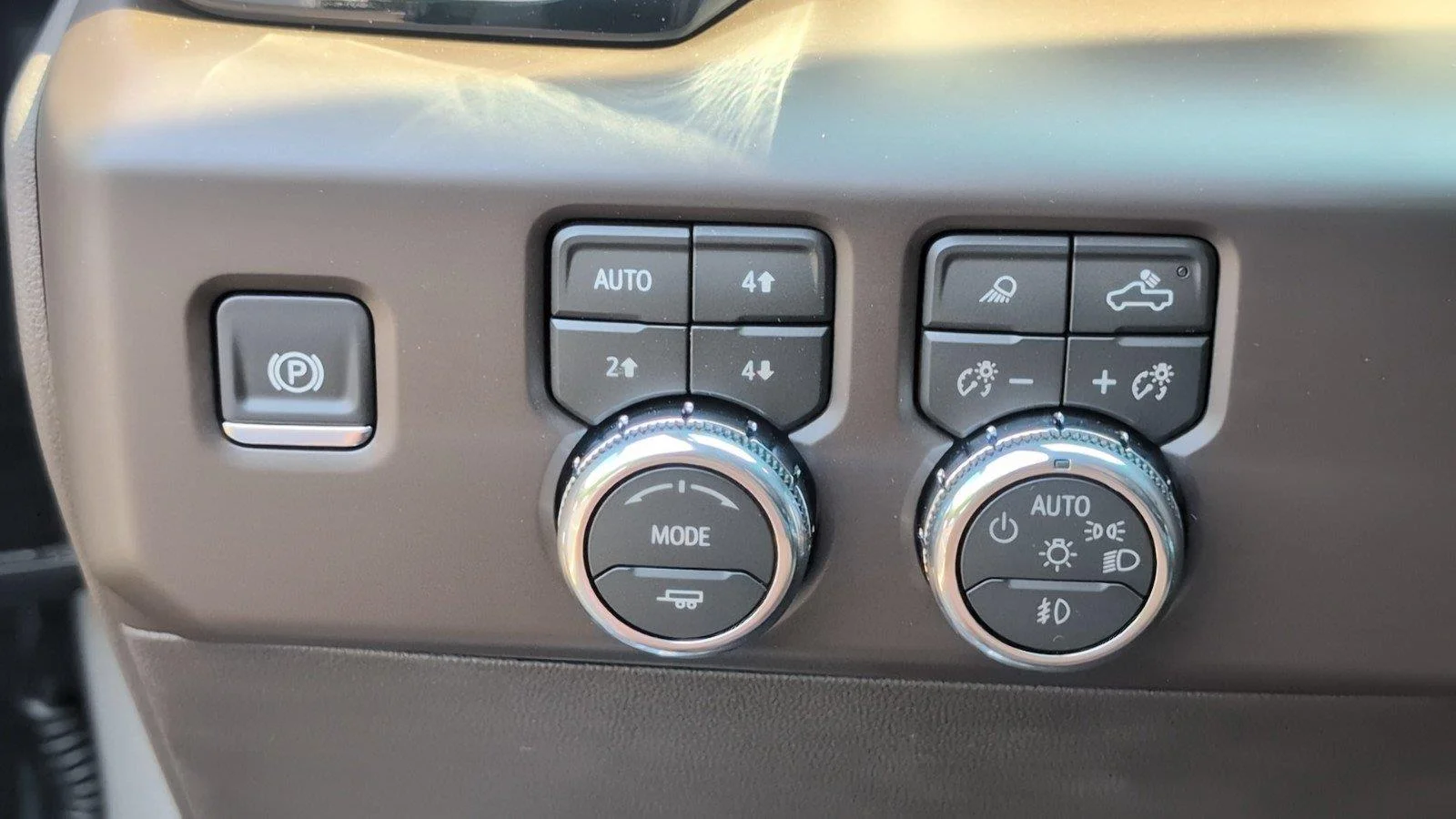 New 2026 Sterling Metallic GMC Denali image 32