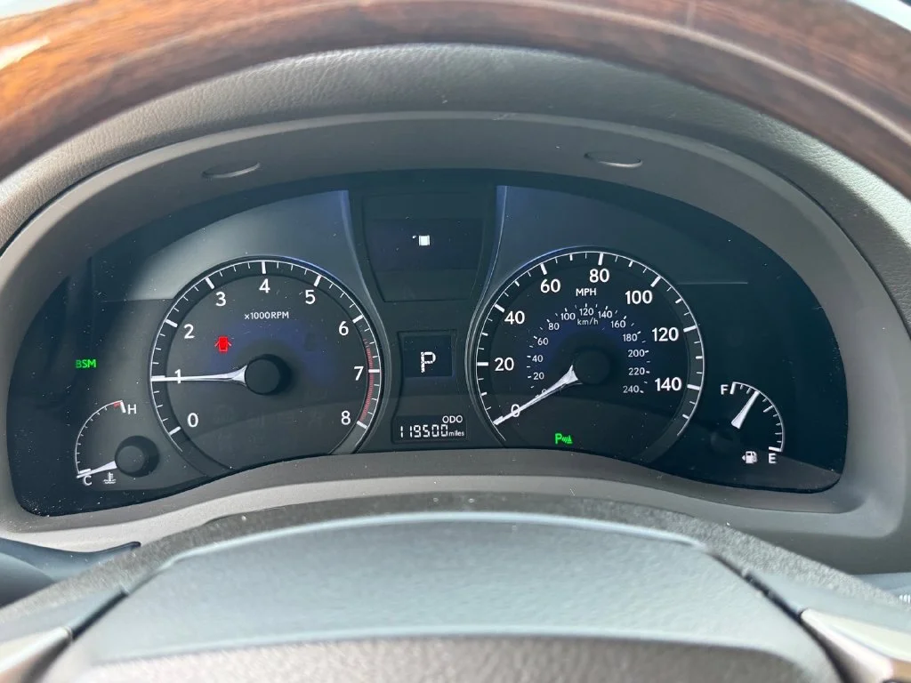 Used 2013 White Lexus 350 image 20