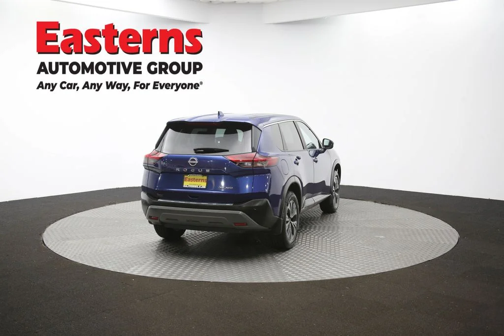 Used 2023 Blue Nissan SV image 39