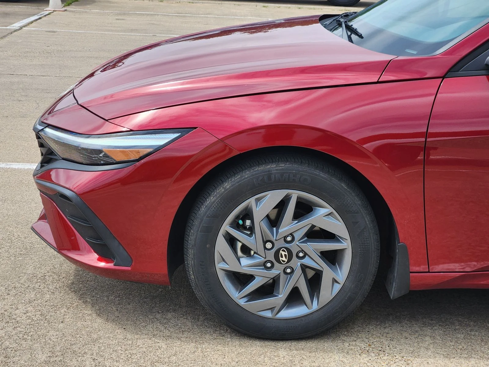 Used 2024 Red Hyundai SEL image 8