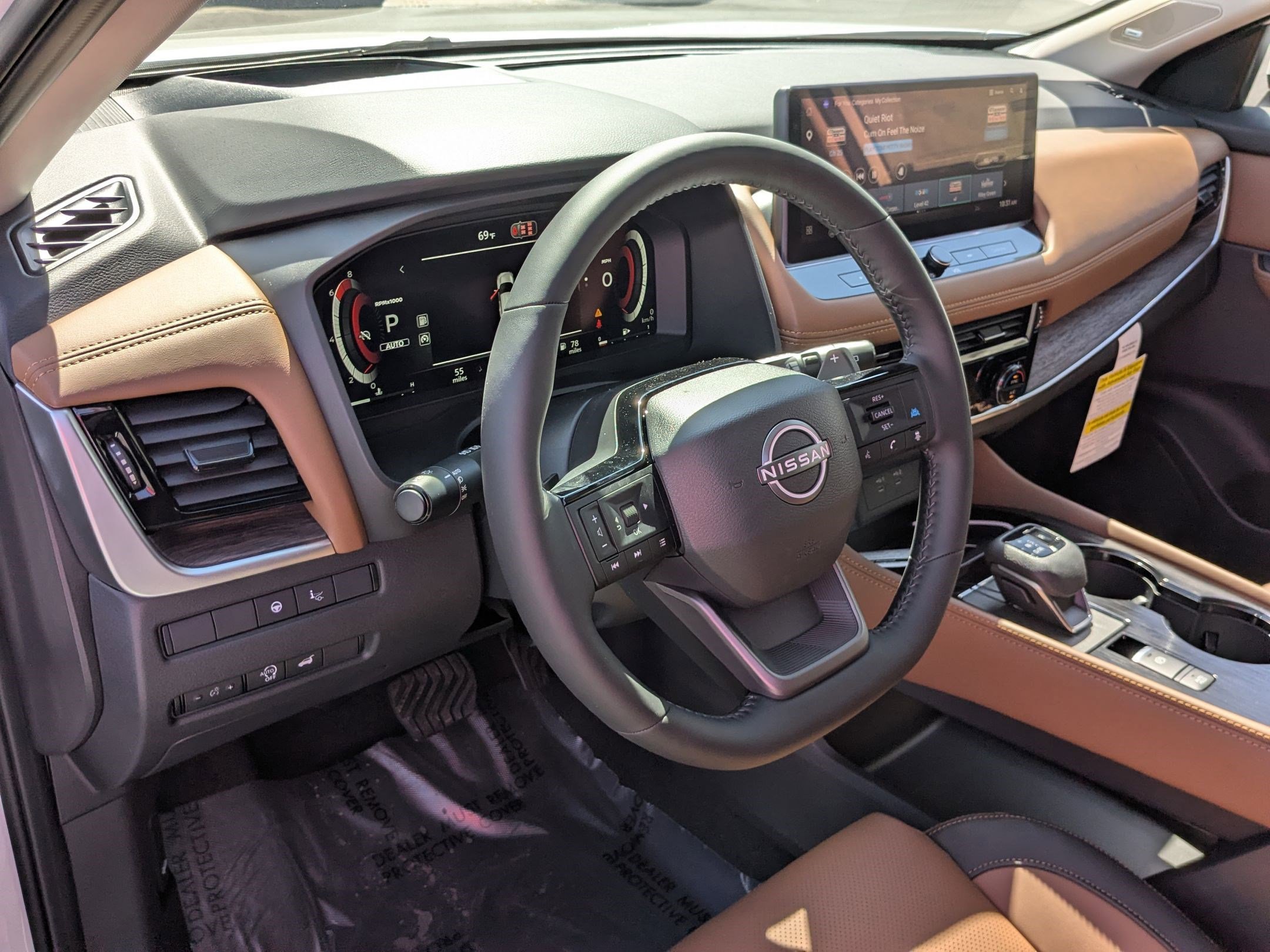 New 2026 Everest White Pearl Tricoat Nissan Platinum image 10