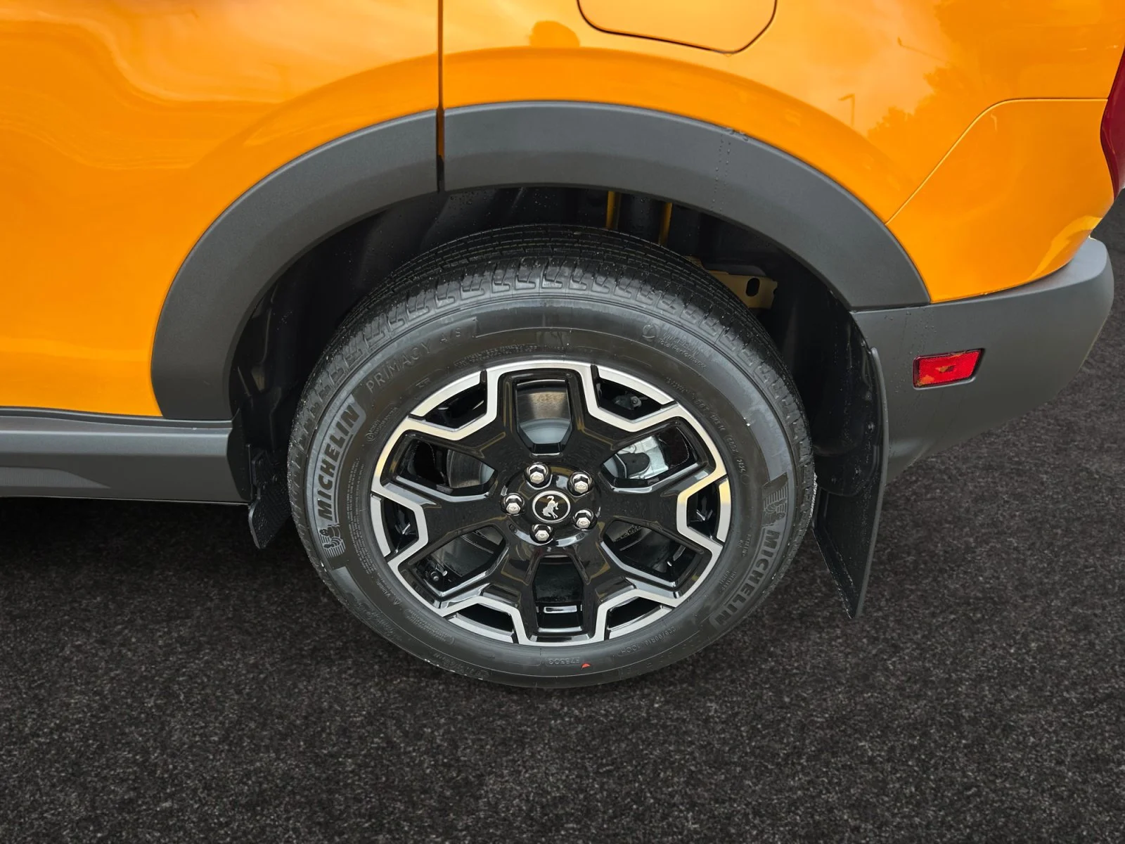 New 2026 Orange Fury Metallic Tri-Coat Ford Outer Banks image 9