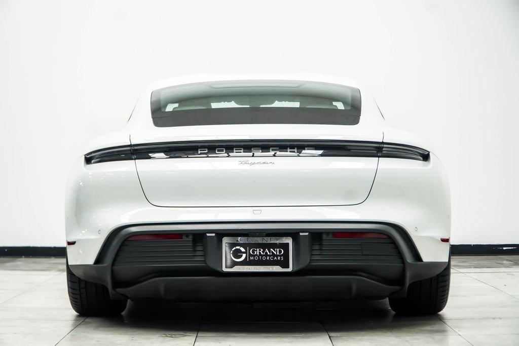 Used 2024 White Porsche Base image 16