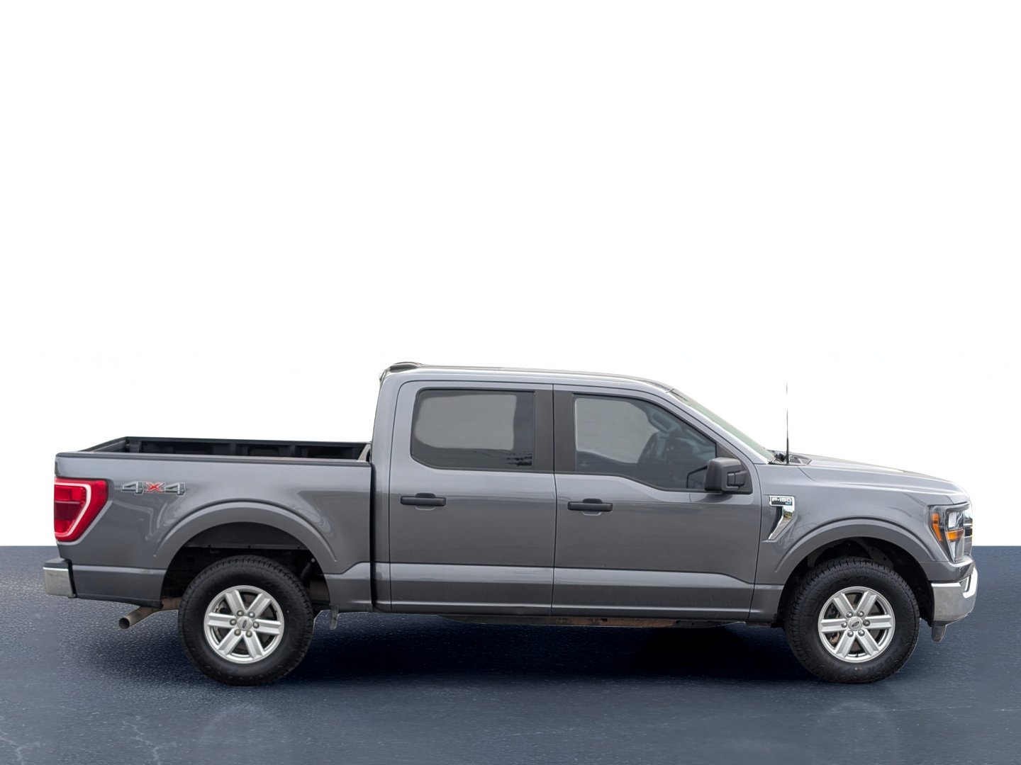 2023 Ford F-150 XLT - Photo 8