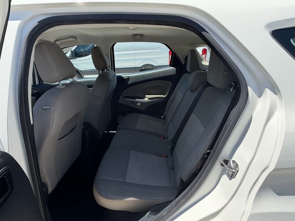 Used 2018 White Ford S image 12