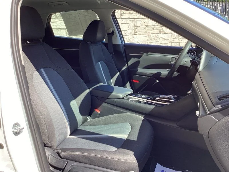 Used 2021 Gray Hyundai SEL image 14