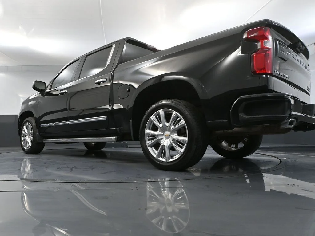 Used 2023 Black Chevrolet High Country image 46