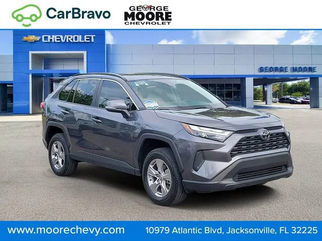 2025 Toyota RAV4 XLE
