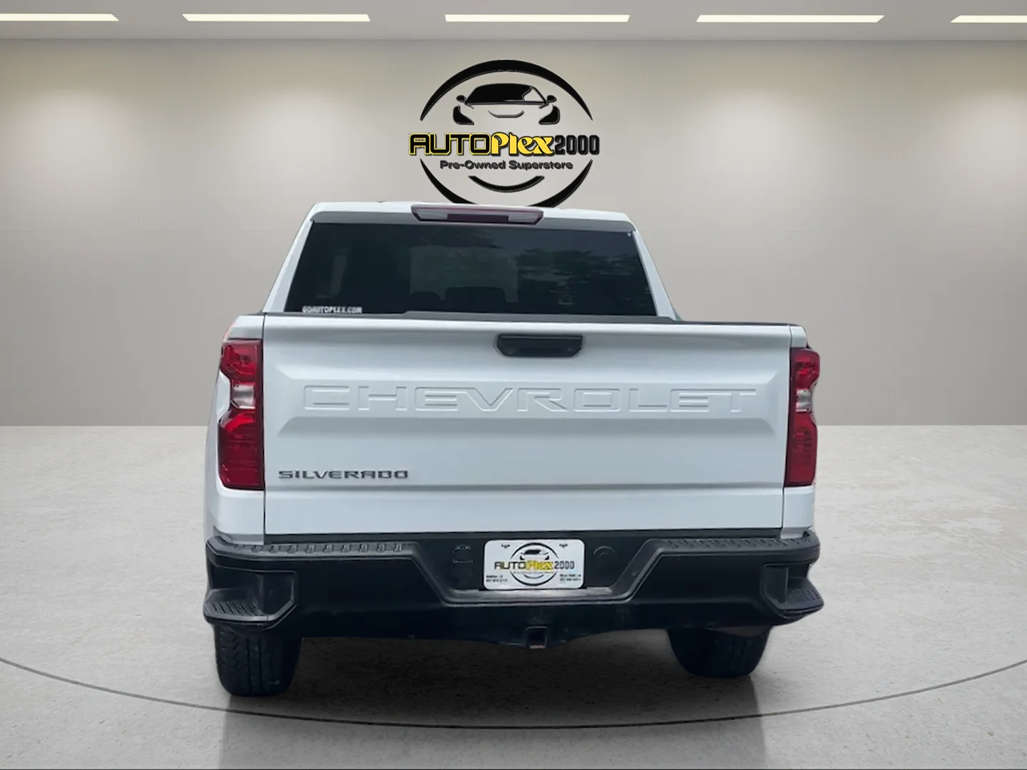 Used 2024 White Chevrolet WT image 6