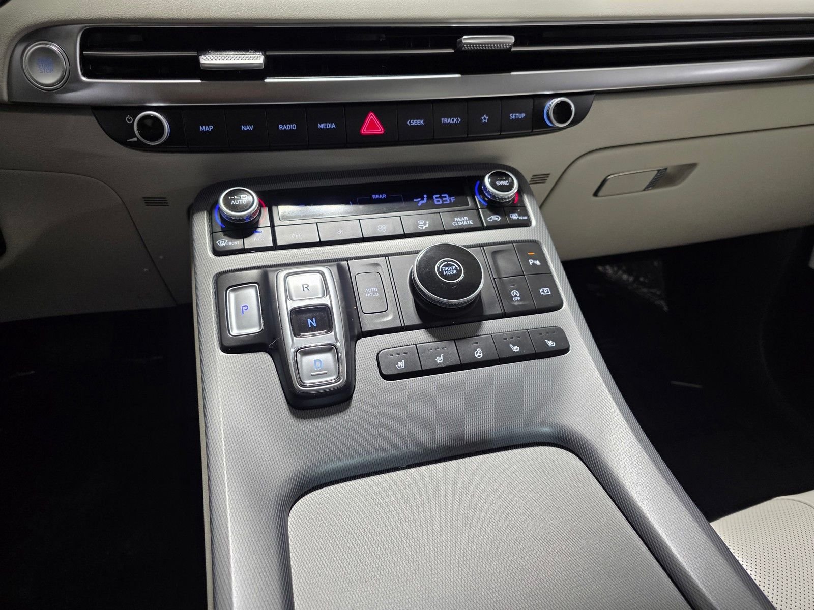 Certified Used 2023 Moonlight Cloud Hyundai Limited image 30