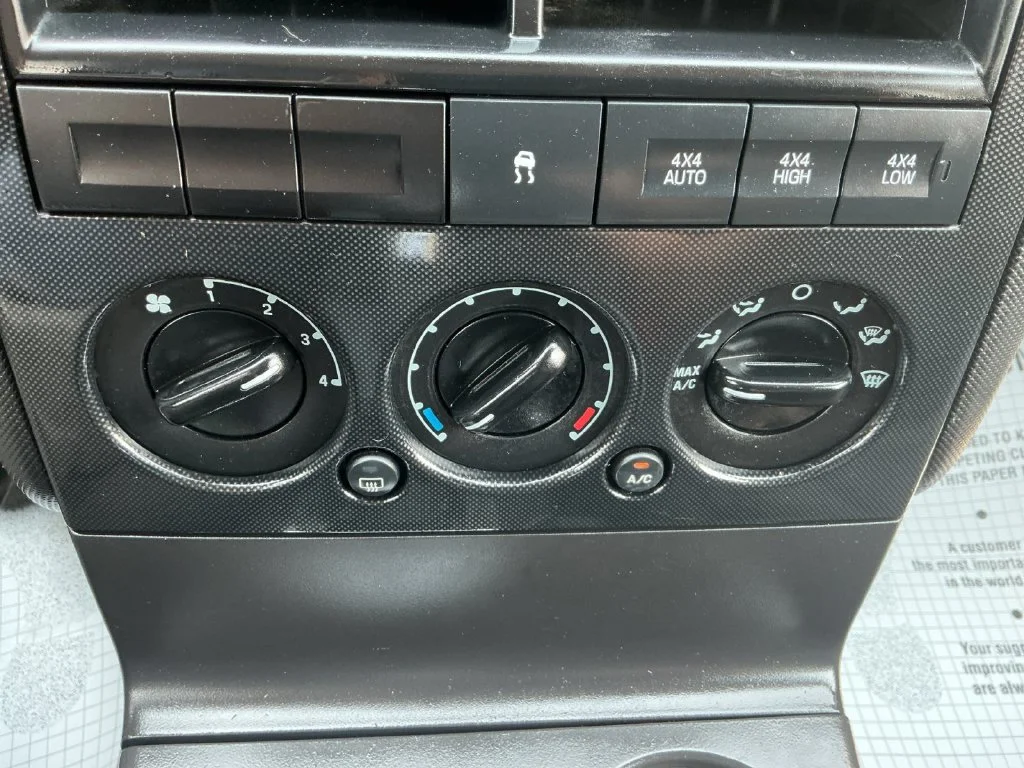 Used 2010 Red Ford XLT image 15