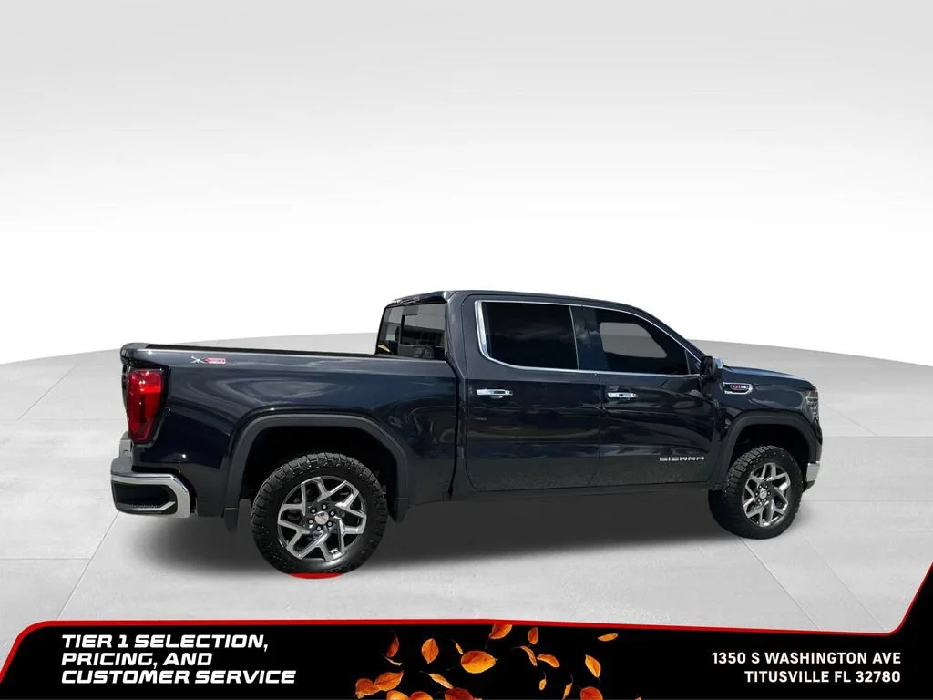 Used 2025 Titanium Rush Metallic GMC SLT image 8