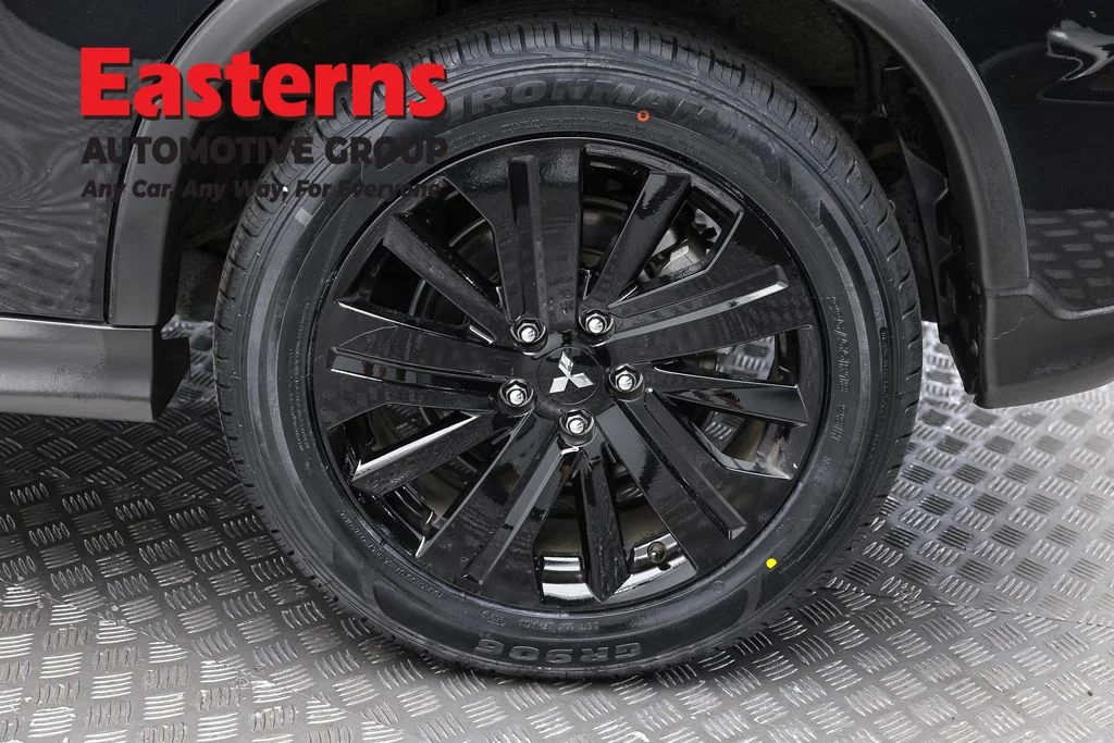 Used 2025 Black Mitsubishi 2.0 LE image 8