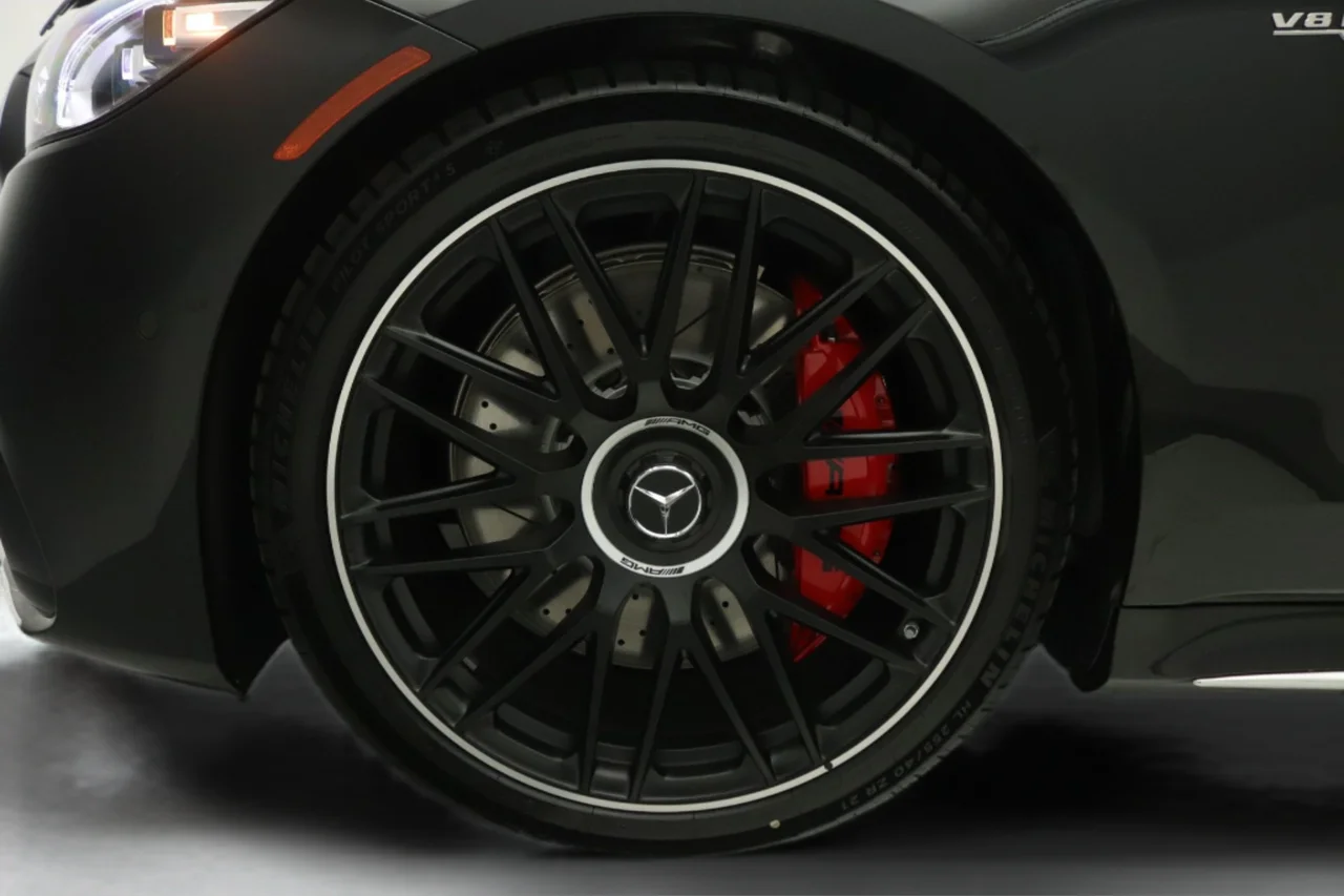 New 2026 Obsidian Black Metallic Mercedes-Benz S 63 E AMG® 4MATIC® image 11