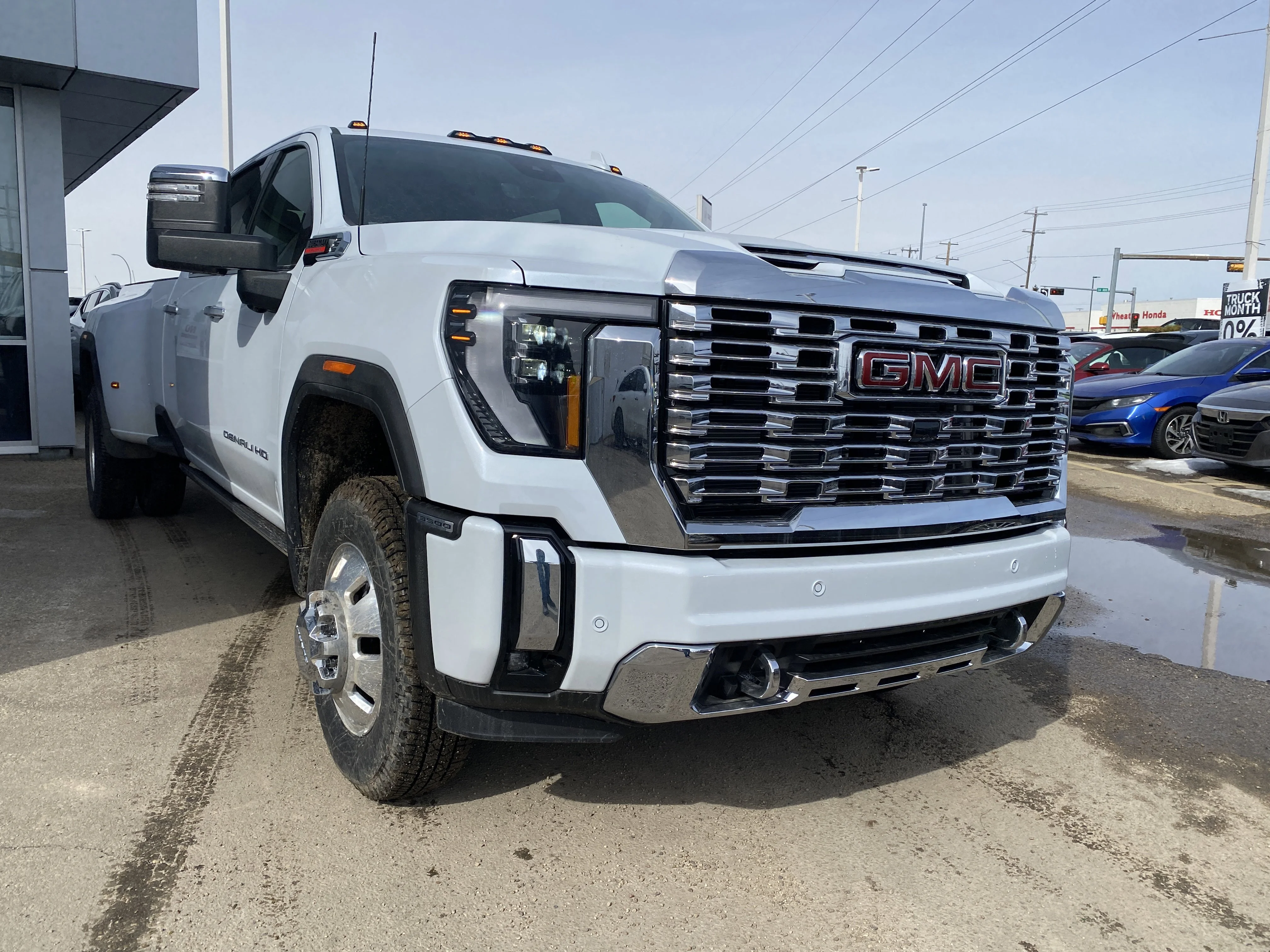 New 2026 GLACIER WHITE TRICOAT GMC Denali image 8