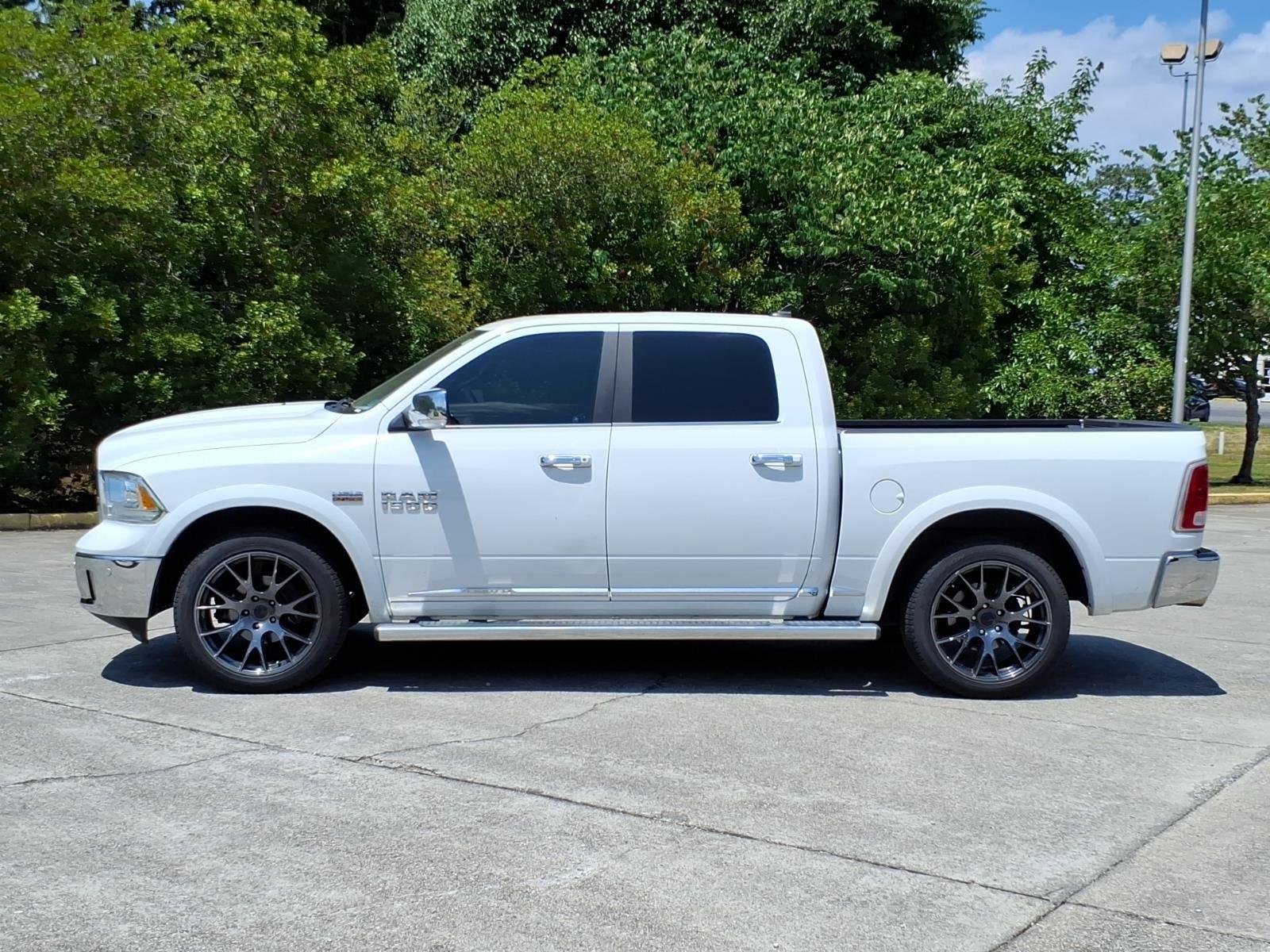 Used 2017 Bright White Clearcoat Ram Limited image 3