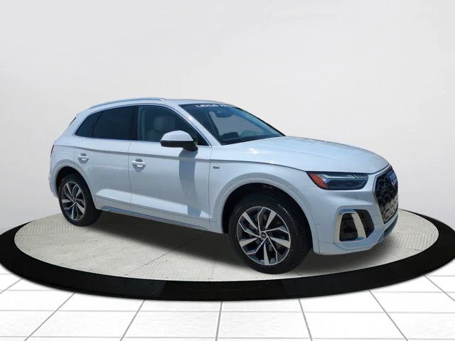 2023 Audi Q5 45 Prestige's photo