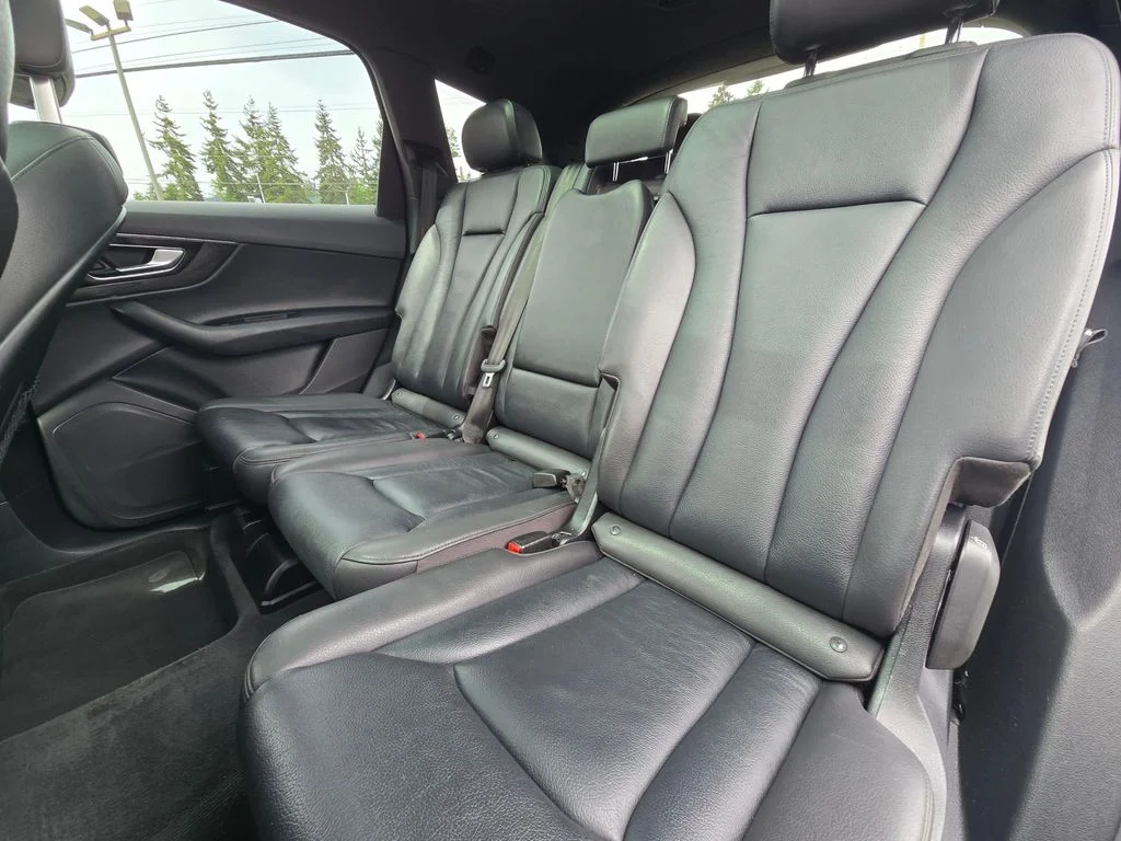 Used 2019 Silver Audi 55 Premium image 9