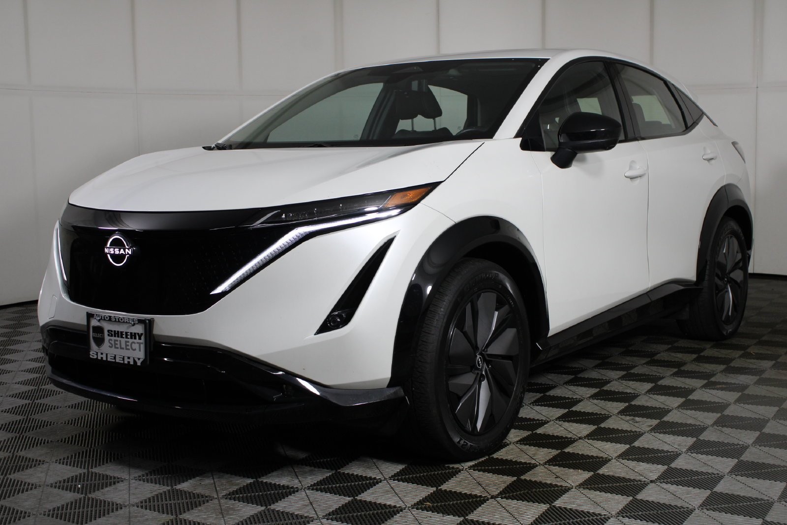 Used 2024 White Nissan EVOLVE+ e-4ORCE image 5