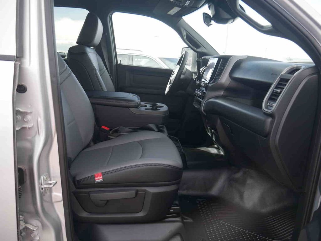 2026 RAM 3500 Tradesman - Photo 29