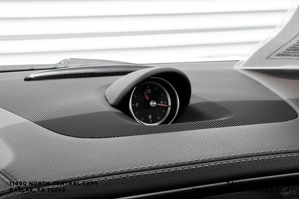 Used 2018 White Mercedes-Benz SL 550 image 34