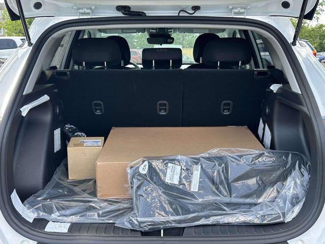 New 2026 White Hyundai SEL Sport AWD image 29