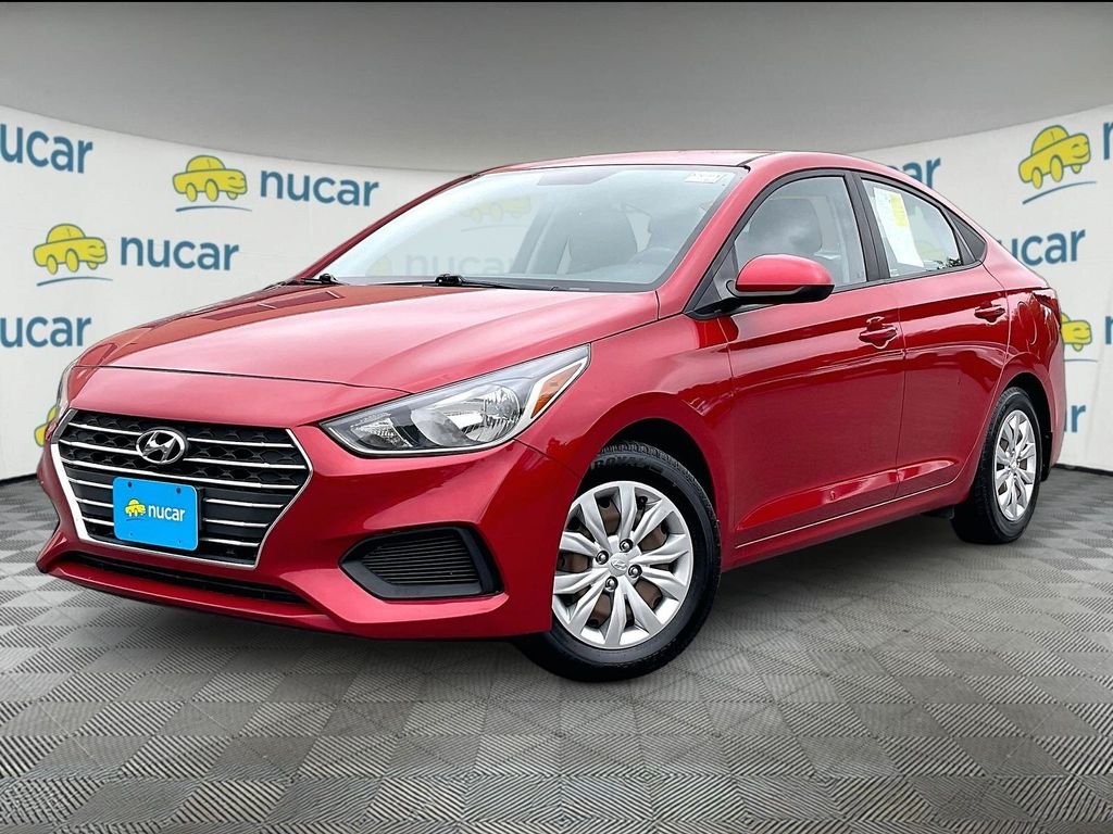 Used 2019 Pomegranate Red Metallic Hyundai SE image 3