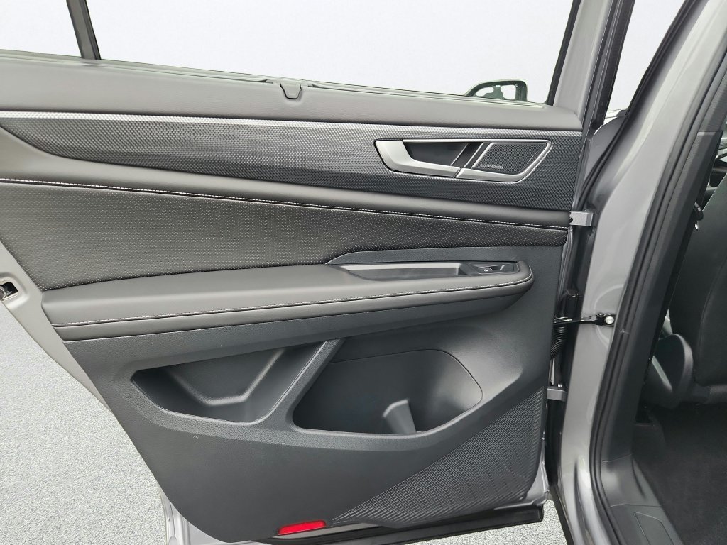 New 2026 Silver Volkswagen SEL Premium R-Line image 23