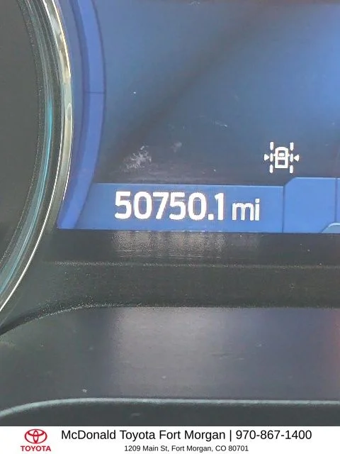 Used 2022 White Ford XLT image 9