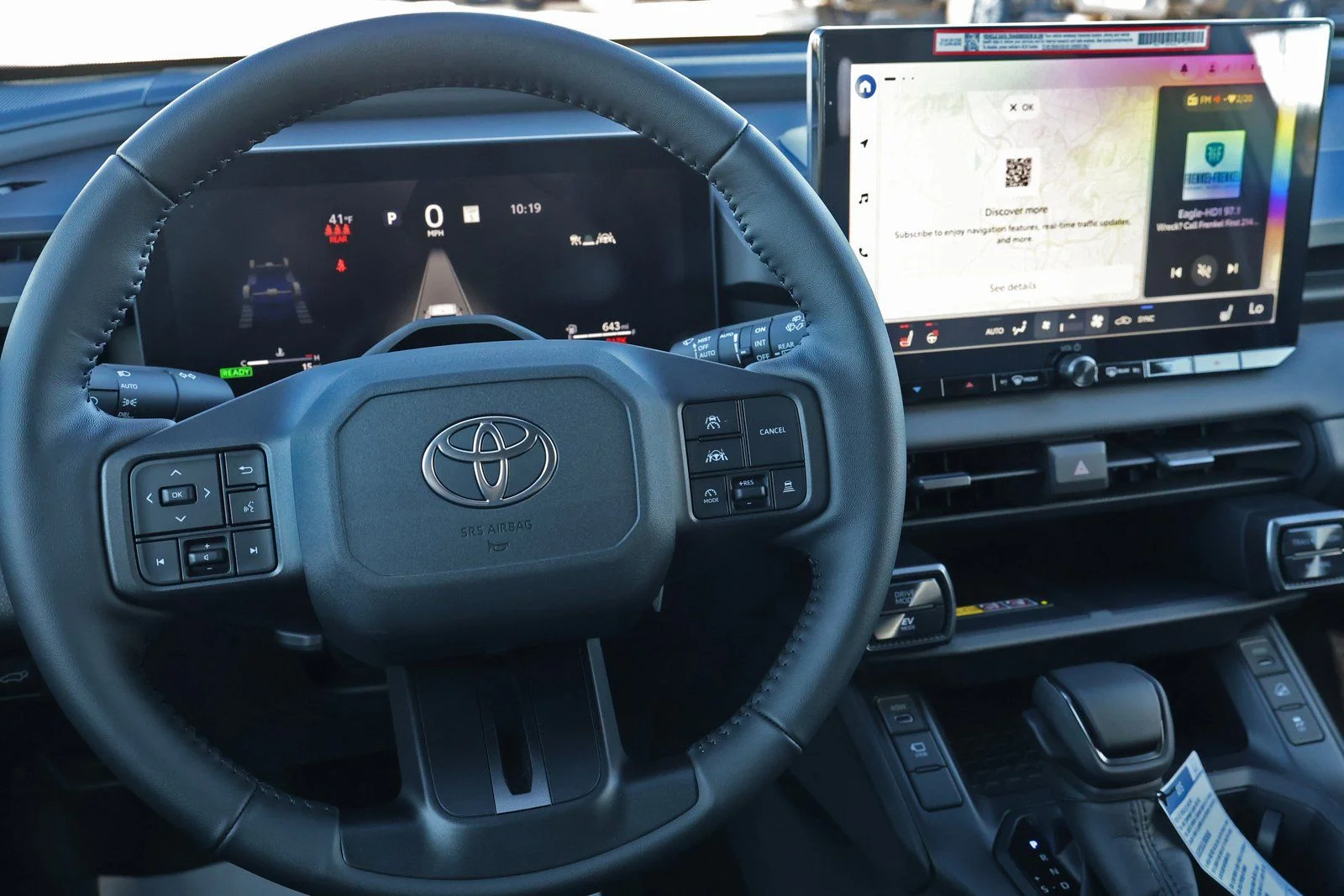 2026 Toyota RAV4 XSE - Photo 16