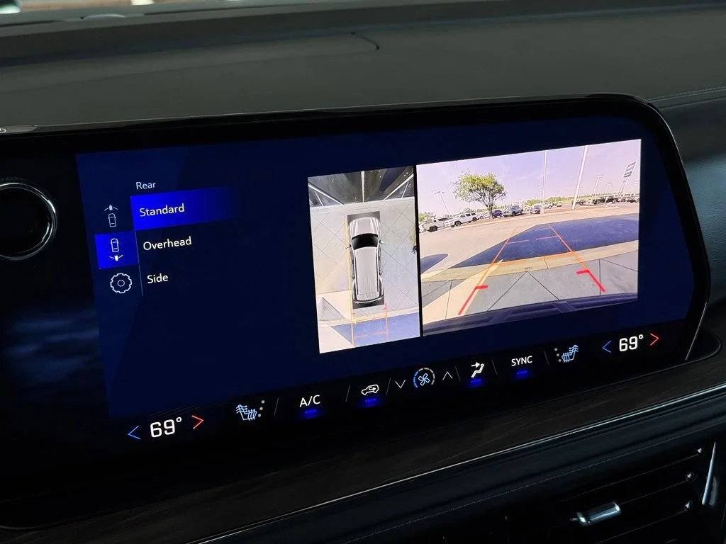 Used 2025 Black Chevrolet LT image 5