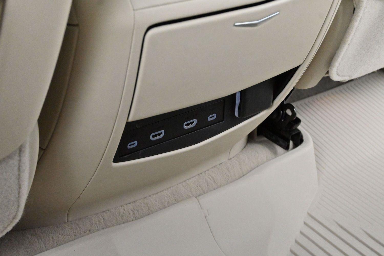 Used 2024 Crystal White Tricoat Cadillac Sport Platinum image 35