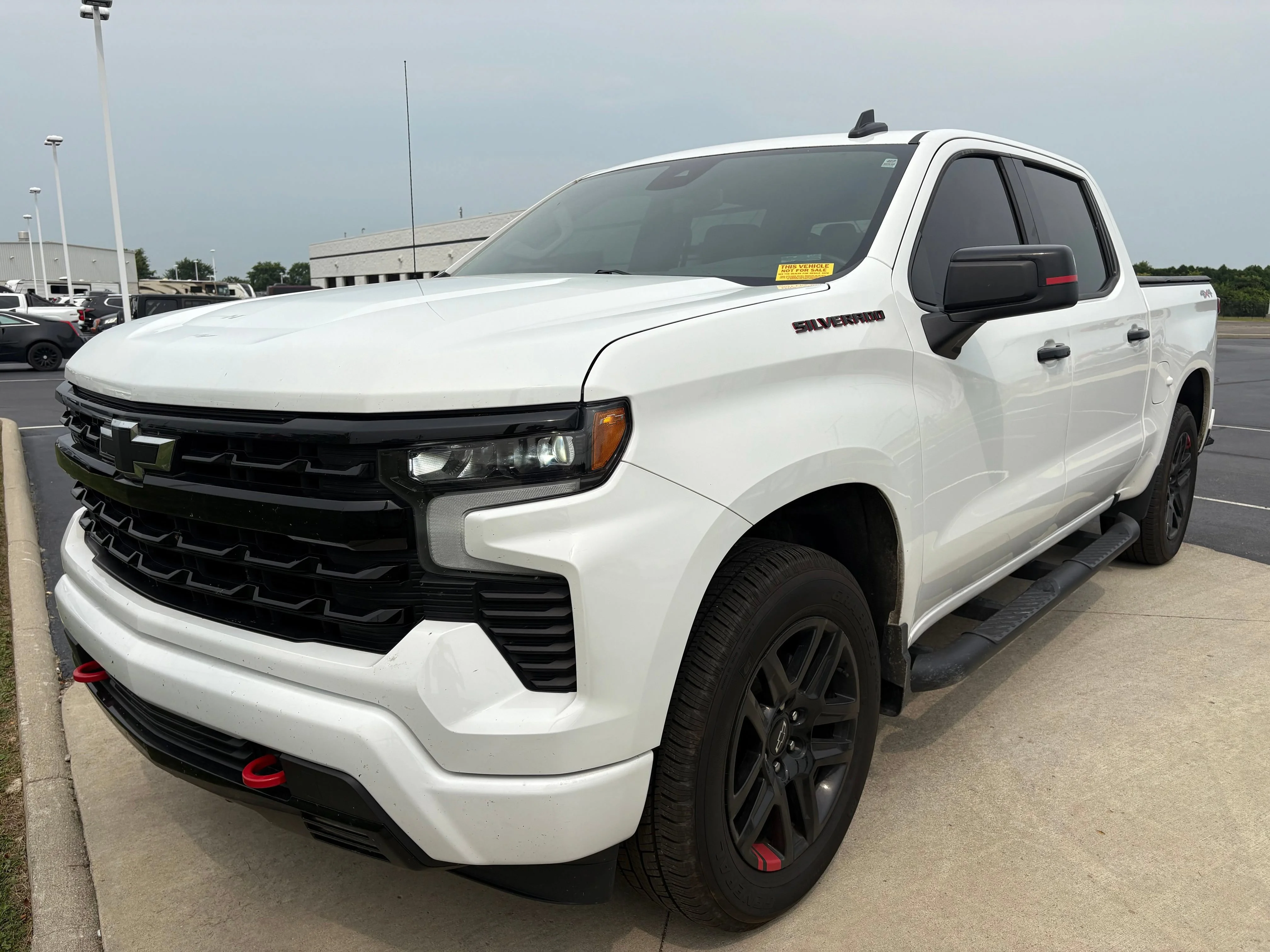 Used 2024 Summit White Chevrolet RST image 3