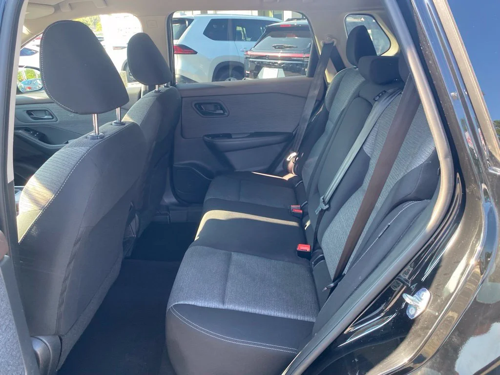 Used 2021 Black Nissan S image 7