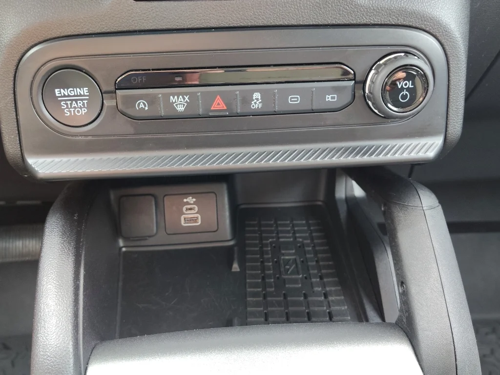 Used 2025 Shadow Black Ford Big Bend image 22