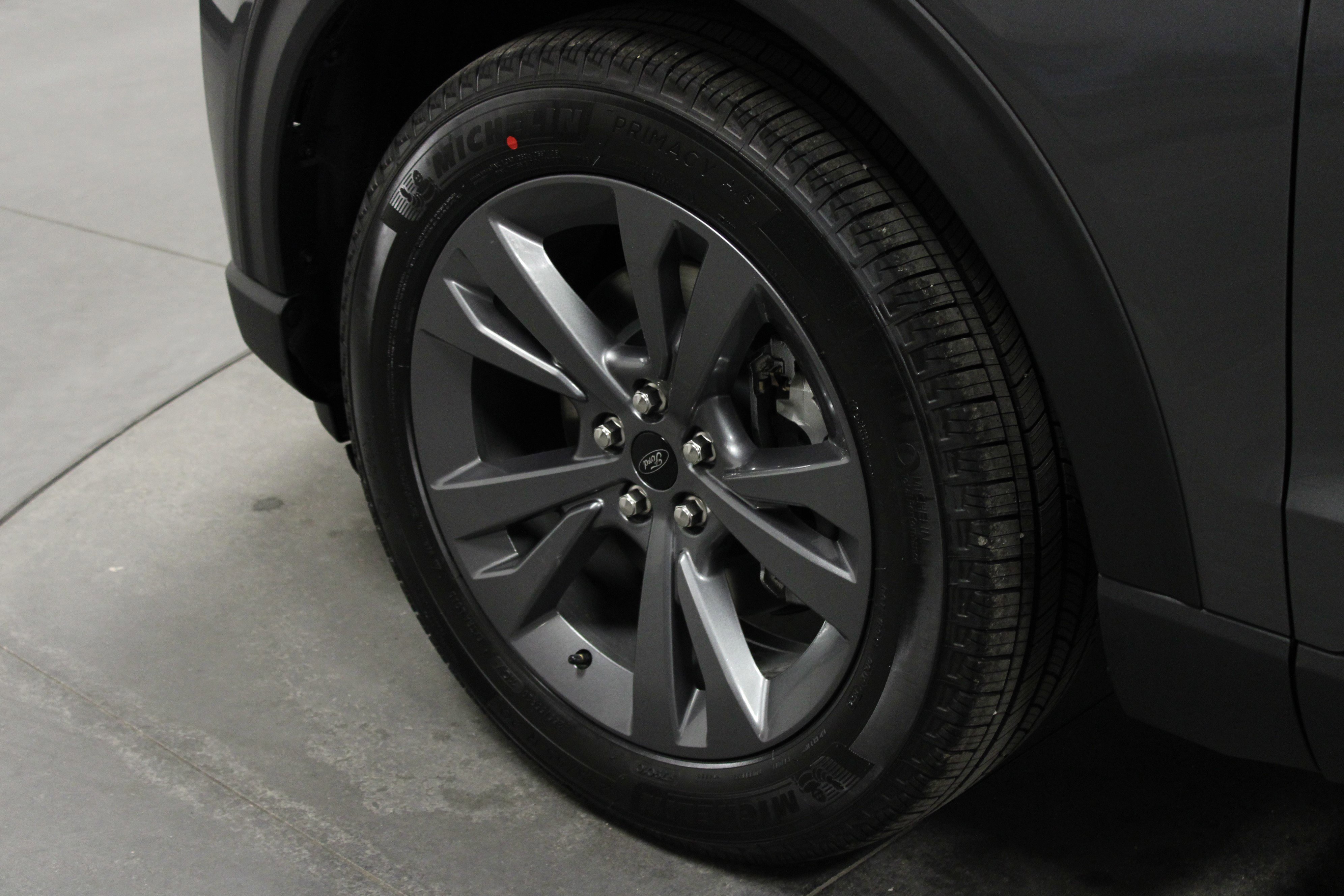 New 2026 Carbonized Gray Metallic Ford Active image 10