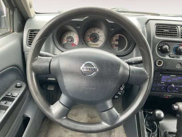Used 2004  Nissan SC image 13