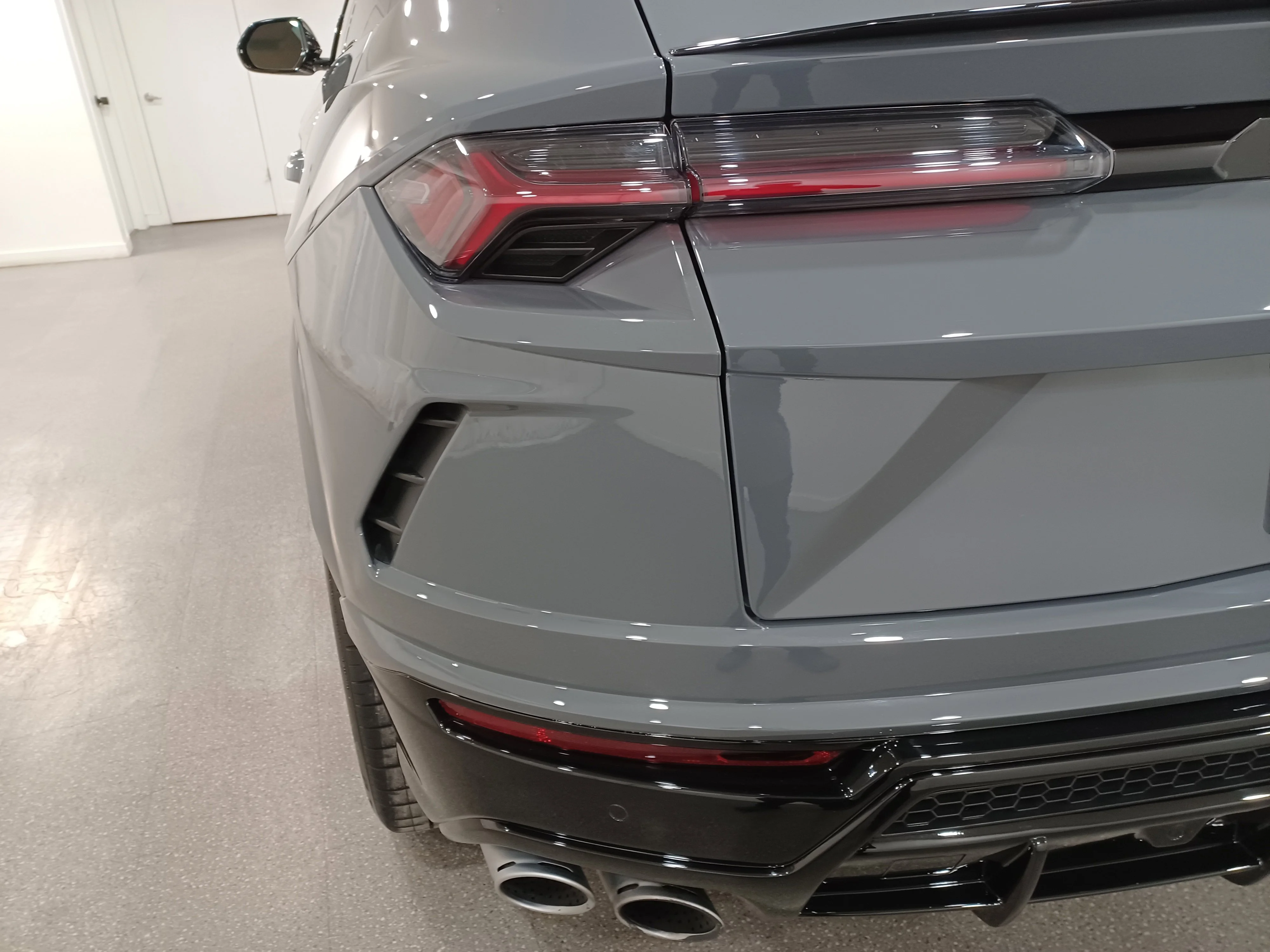 Used 2022 Grigio Telesto Lamborghini *NO LUX TAX!!! | Grigio Telesto | Marrone Eklipsis | Nav | Heads Up Display | Pano Roof image 23