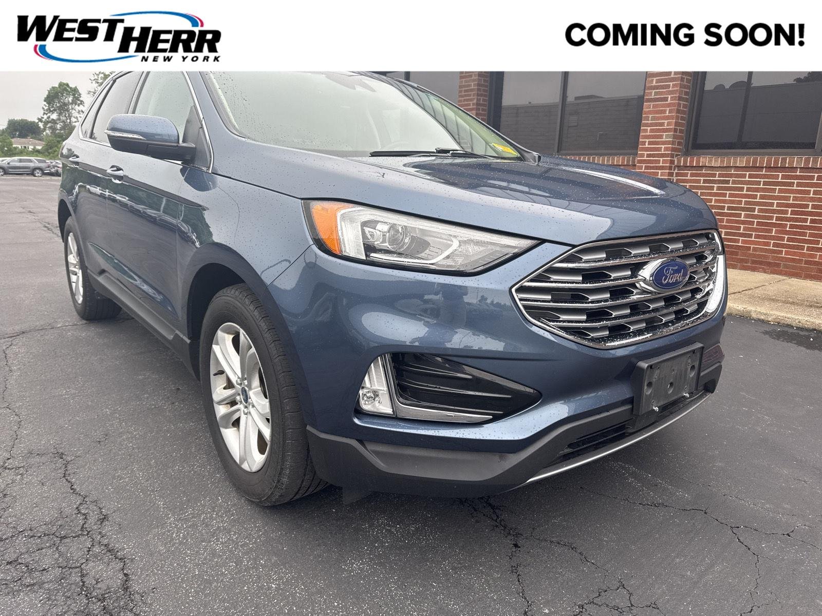 Used 2019 Blue Ford SEL image 1