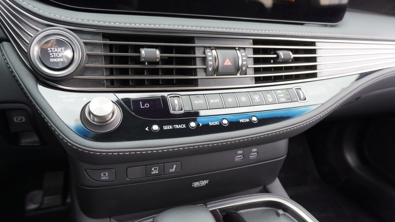 Certified Used 2023 EMINENT WHITE PEARL Lexus LS 500 image 18