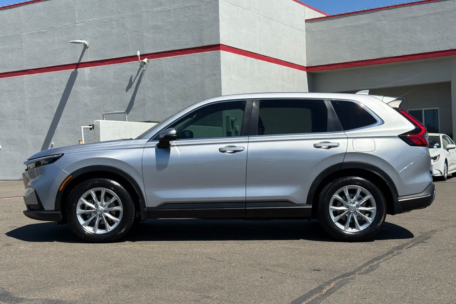 Used 2024 Lunar Silver Metallic Honda EX-L image 9