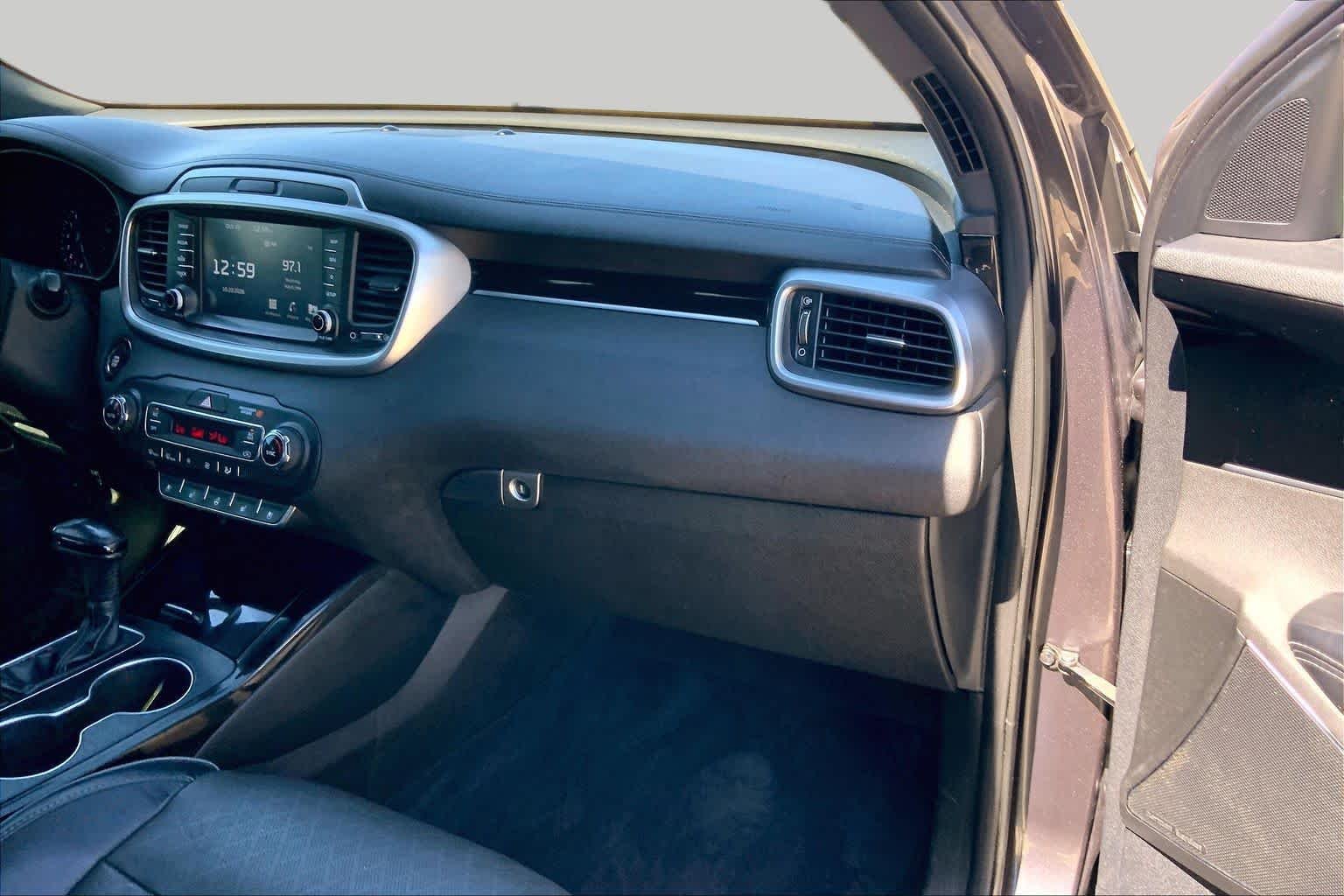 Used 2019 Platinum Graphite Kia SX Limited V6 image 18