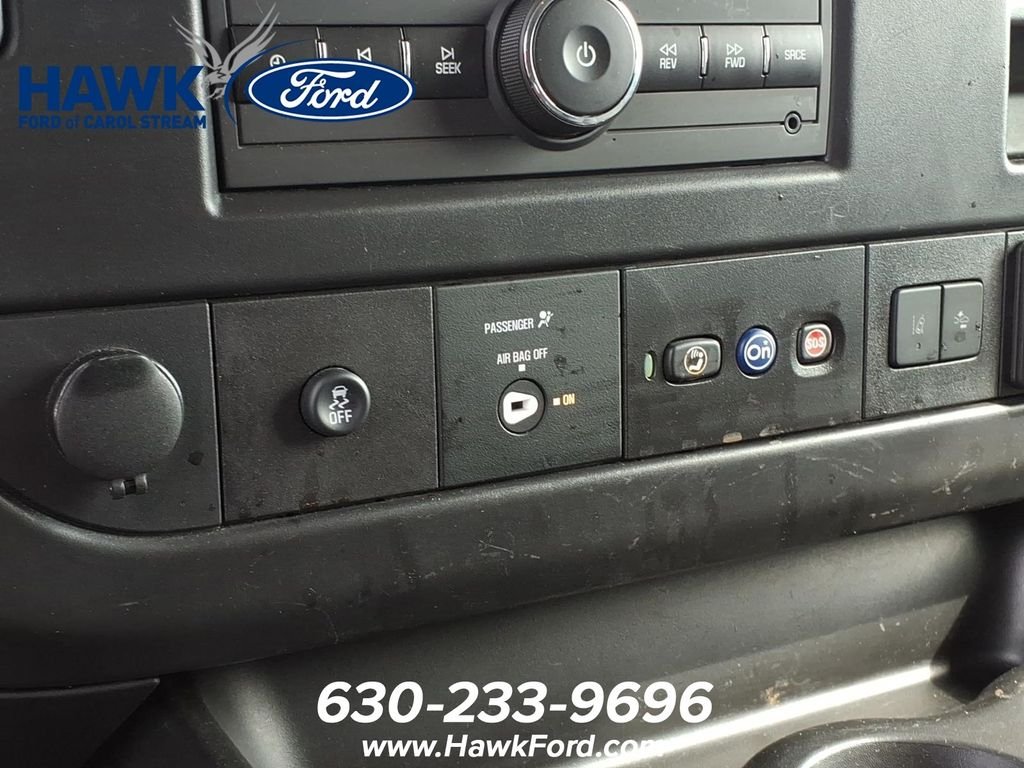 Used 2025 White Chevrolet LT image 12
